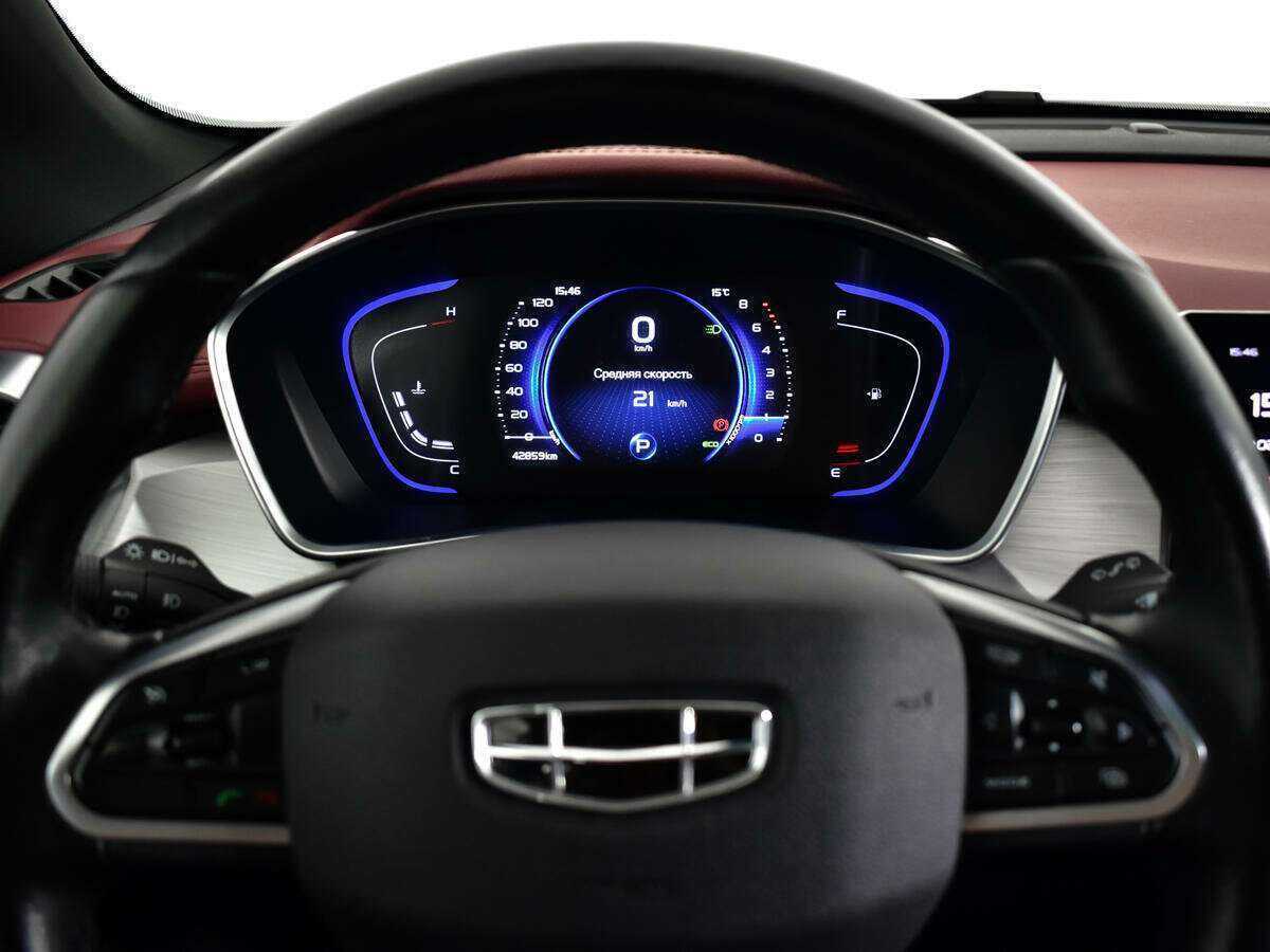 Geely Coolray с пробегом — 2022 год. Фото: #10