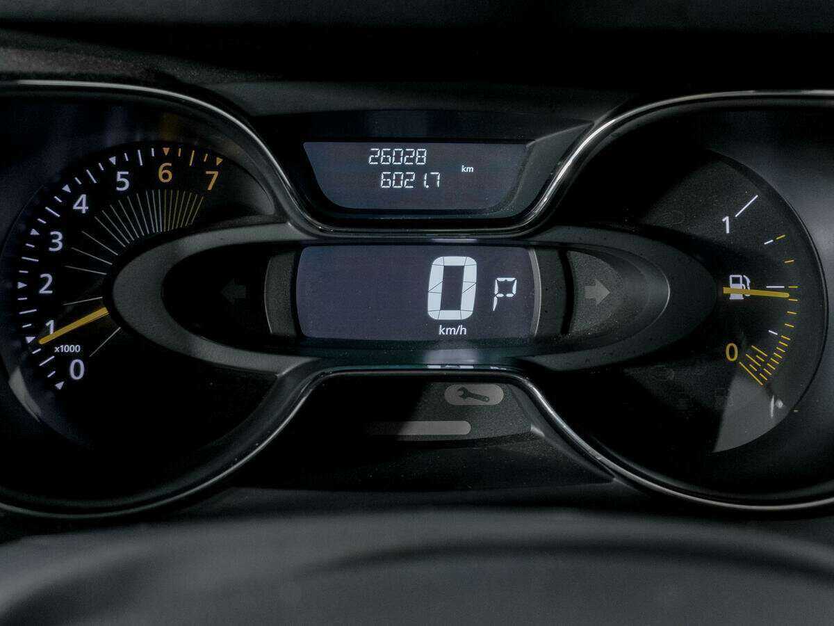 Renault Kaptur с пробегом — 2016 год. Фото: #10