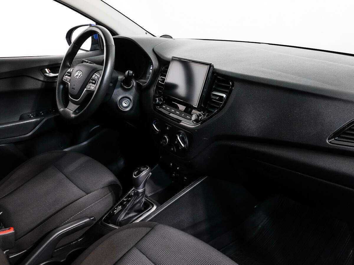 Hyundai Solaris с пробегом — 2020 год. Фото: #10