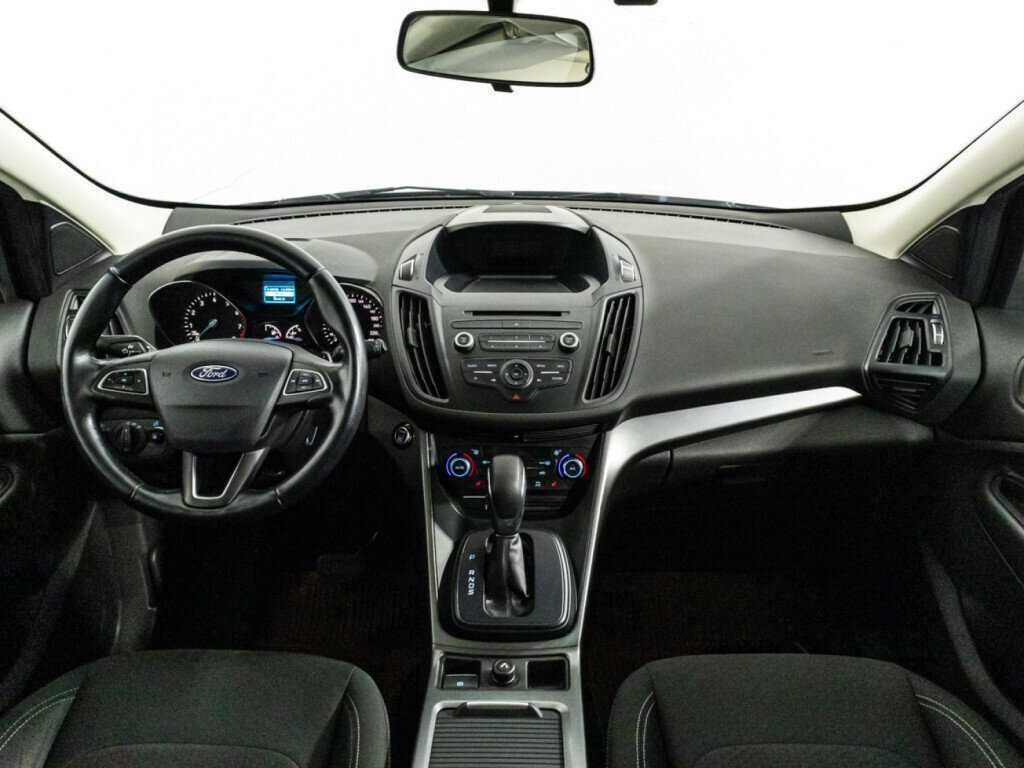 Ford Kuga с пробегом — 2018 год. Фото: #12