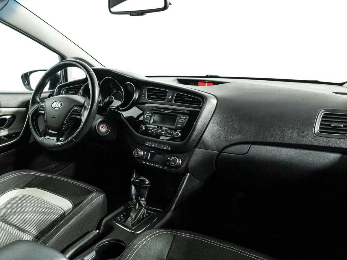 Kia Ceed с пробегом — 2015 год. Фото: #8