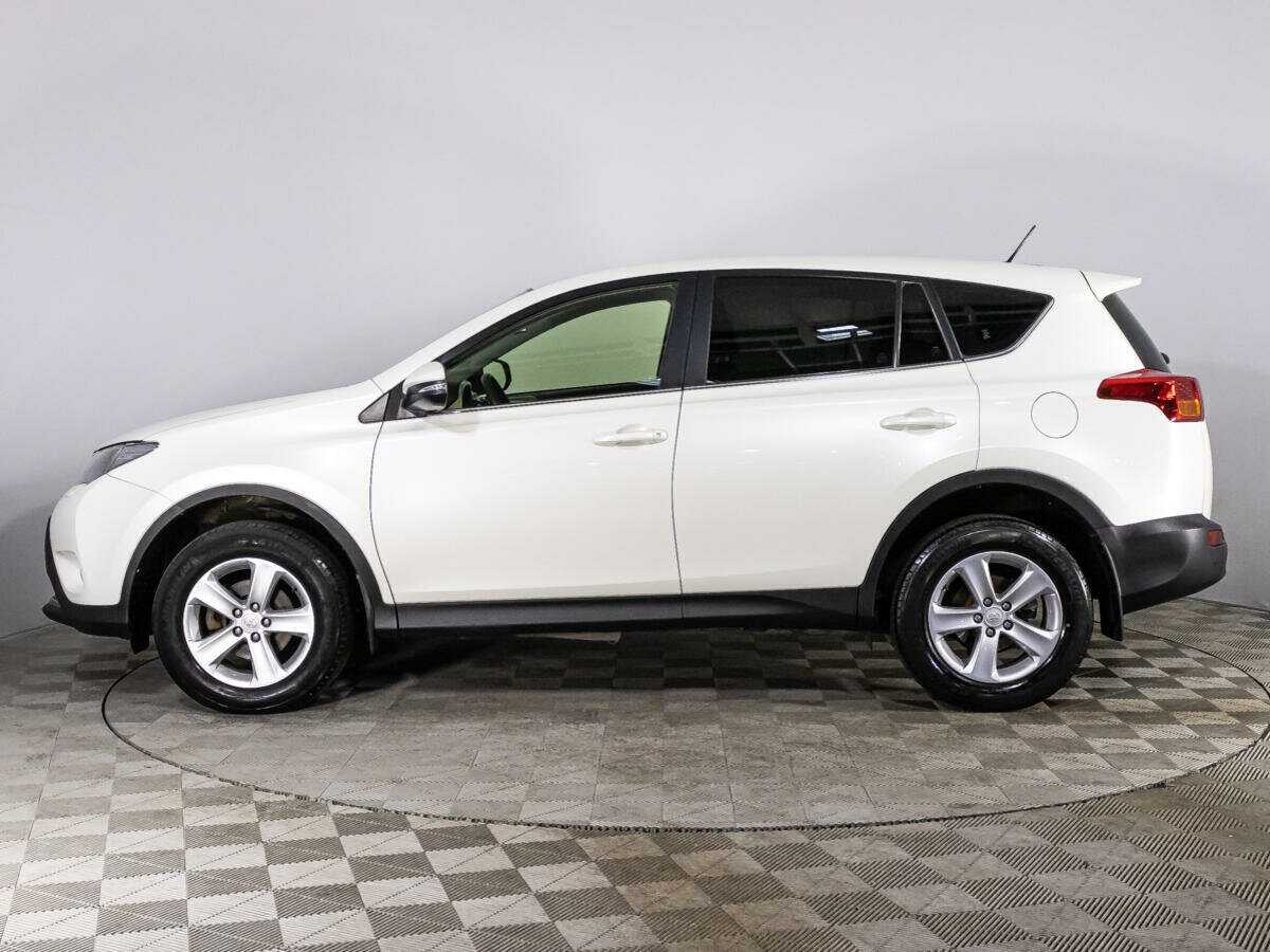 Toyota RAV4 с пробегом — 2013 год. Фото: #7