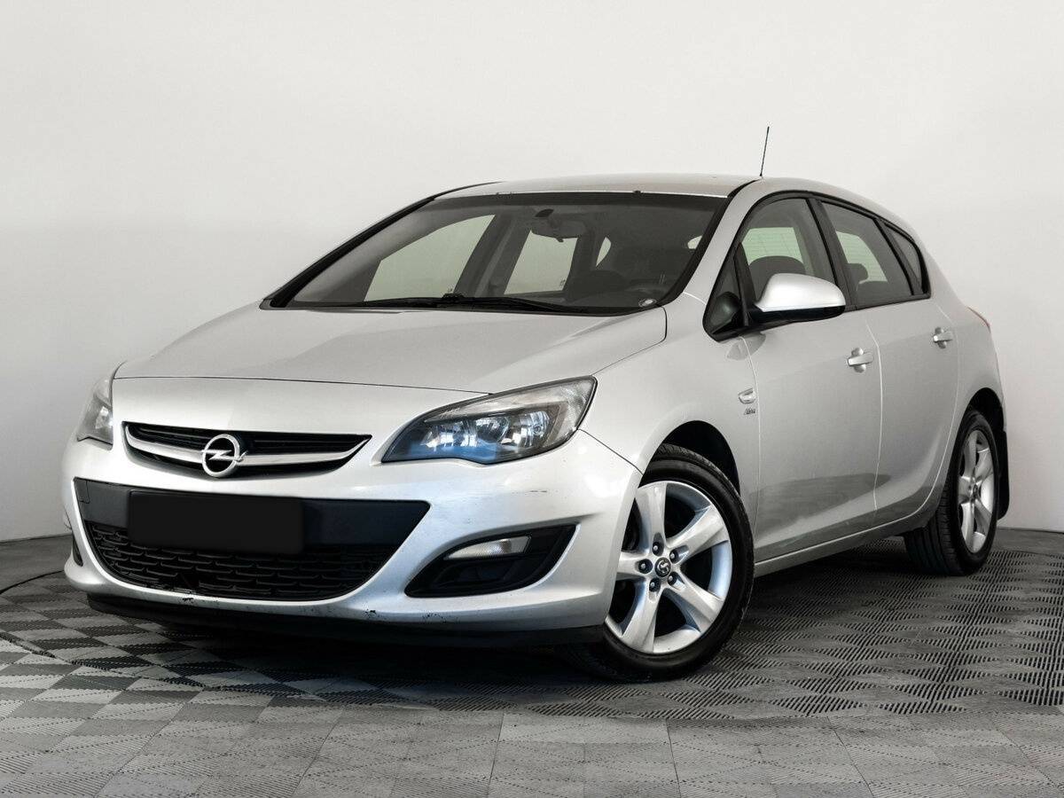 Opel Astra с пробегом — 2013 год. Посмотреть фото