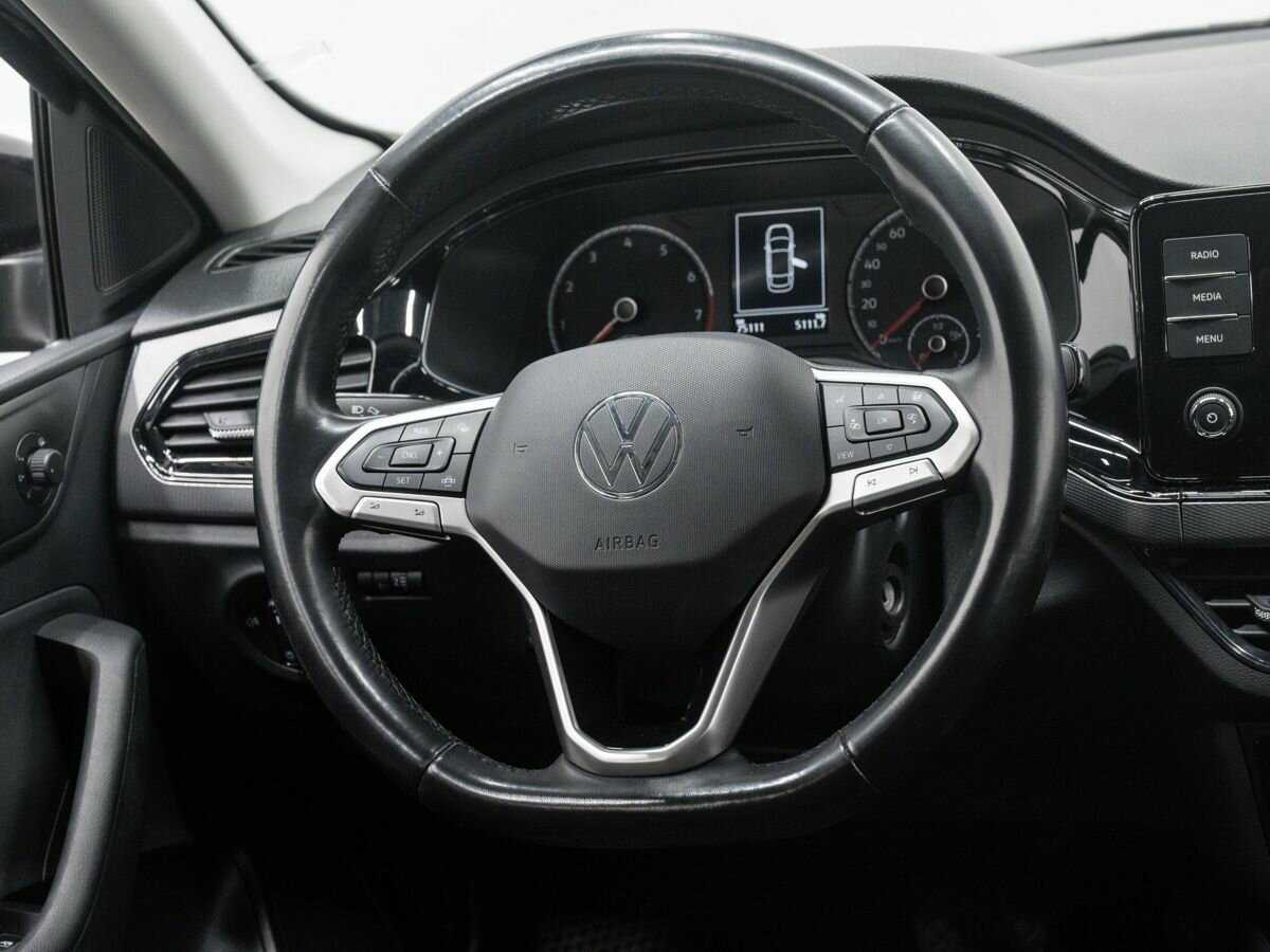 Volkswagen Polo с пробегом — 2021 год. Фото: #11