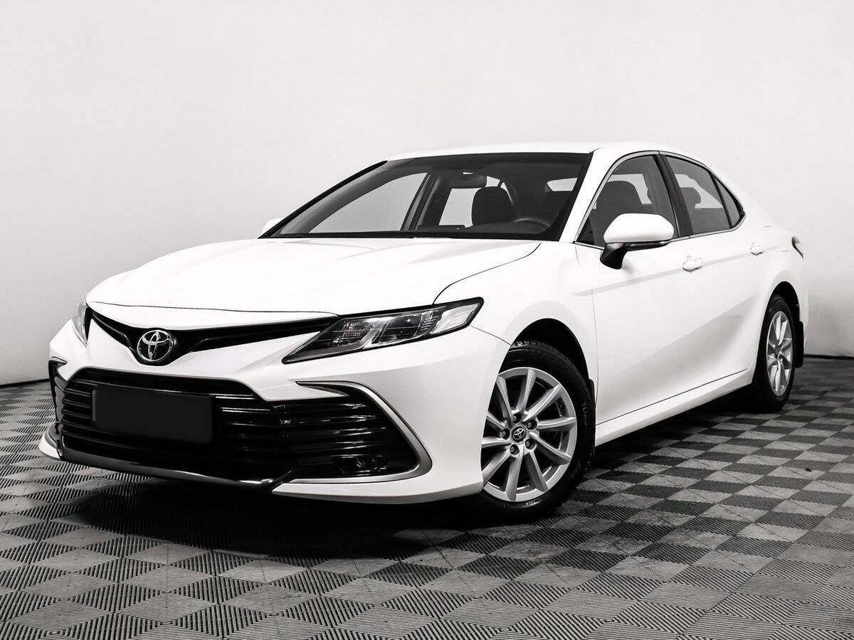 Toyota Camry с пробегом — 2021 год. Фото: #0