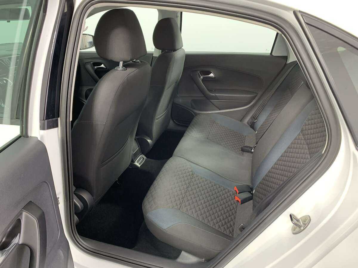 Volkswagen Polo с пробегом — 2020 год. Фото: #6