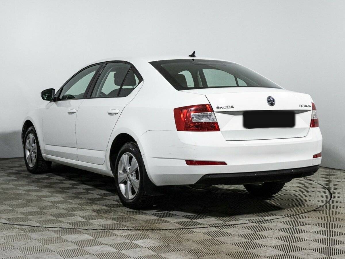 Skoda Octavia с пробегом — 2016 год. Фото: #6