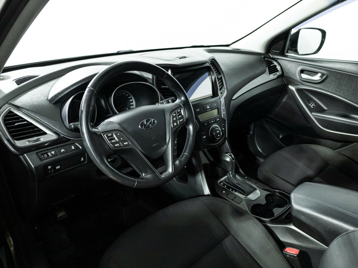 Hyundai Santa Fe с пробегом — 2013 год. Фото: #8