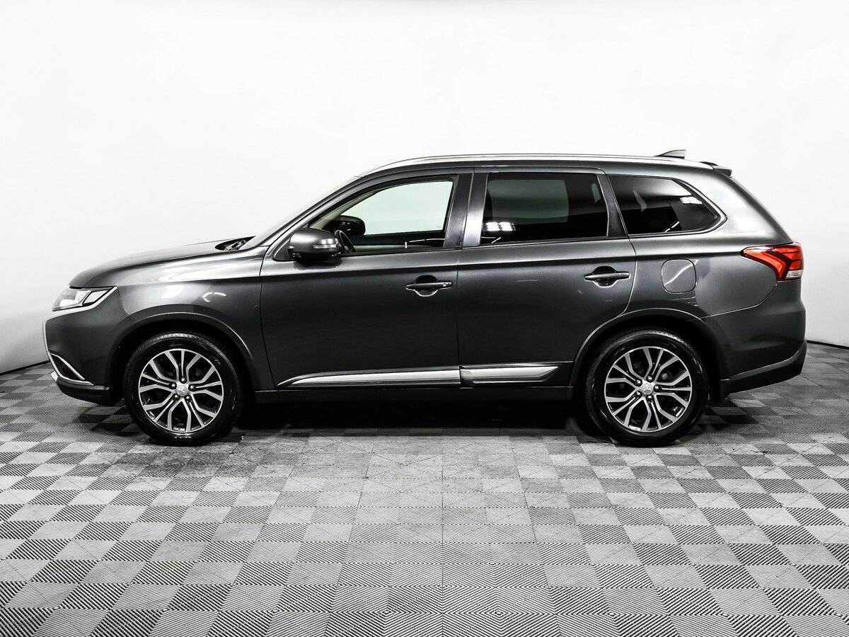 Mitsubishi Outlander с пробегом — 2018 год. Фото: #7
