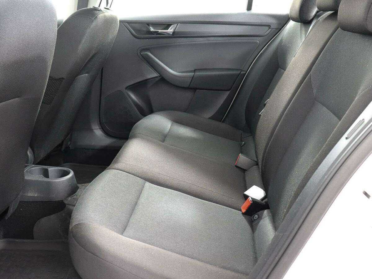 Skoda Rapid с пробегом — 2019 год. Фото: #8