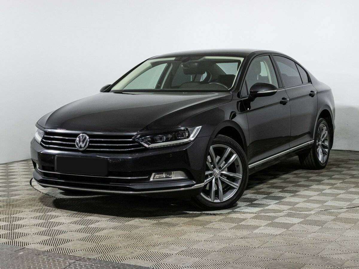 Volkswagen Passat с пробегом — 2016 год. Фото: #0