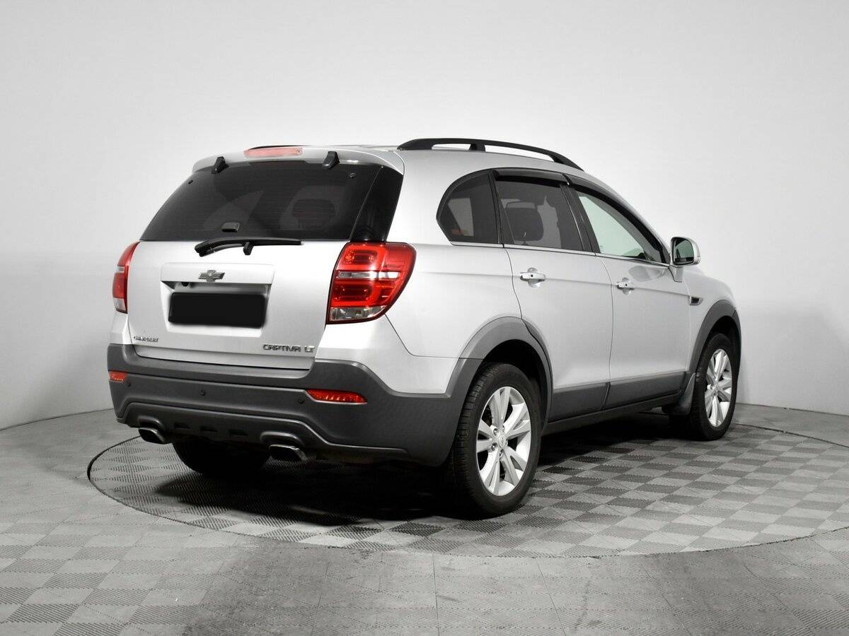 Chevrolet Captiva с пробегом — 2013 год. Фото: #2