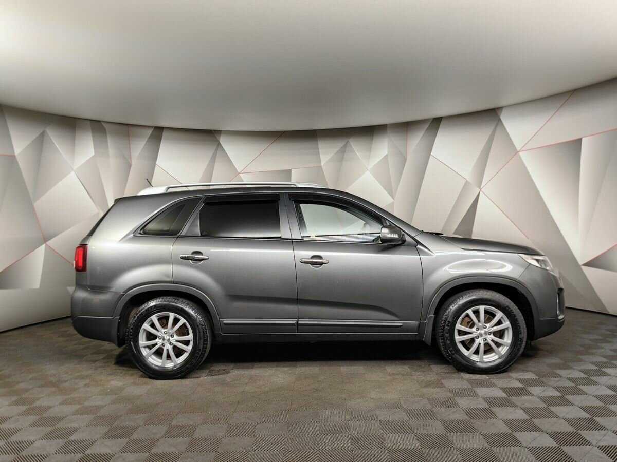 Kia Sorento с пробегом — 2013 год. Фото: #5