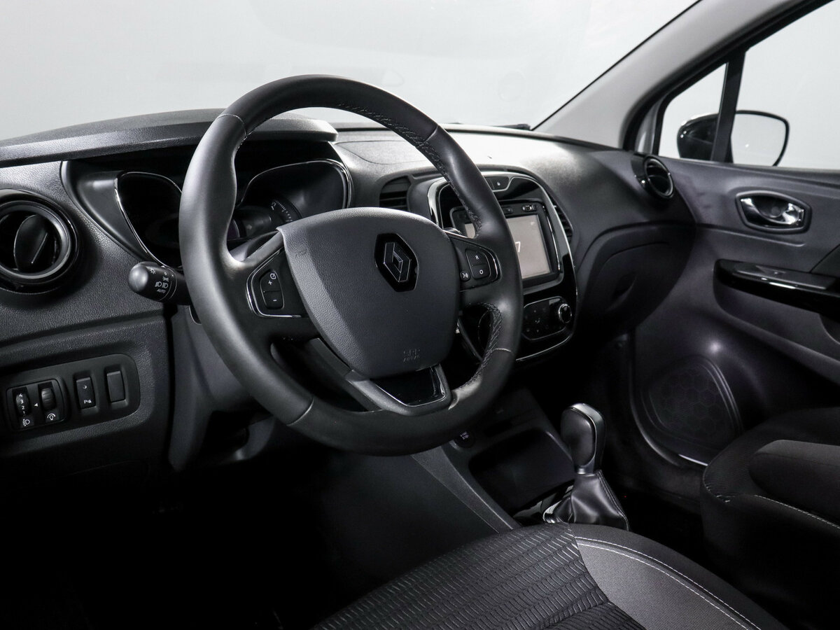 Renault Kaptur с пробегом — 2018 год. Фото: #11
