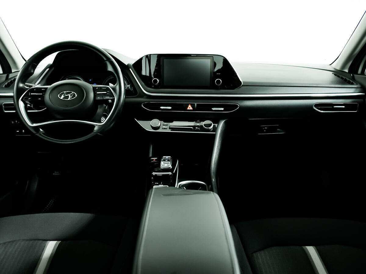 Hyundai Sonata с пробегом — 2021 год. Фото: #10