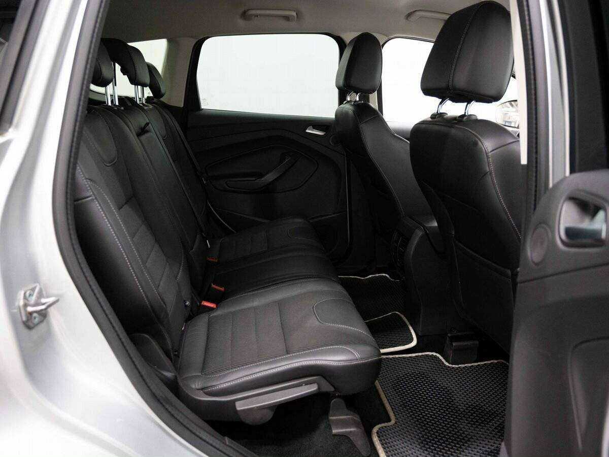 Ford Kuga с пробегом — 2014 год. Фото: #9