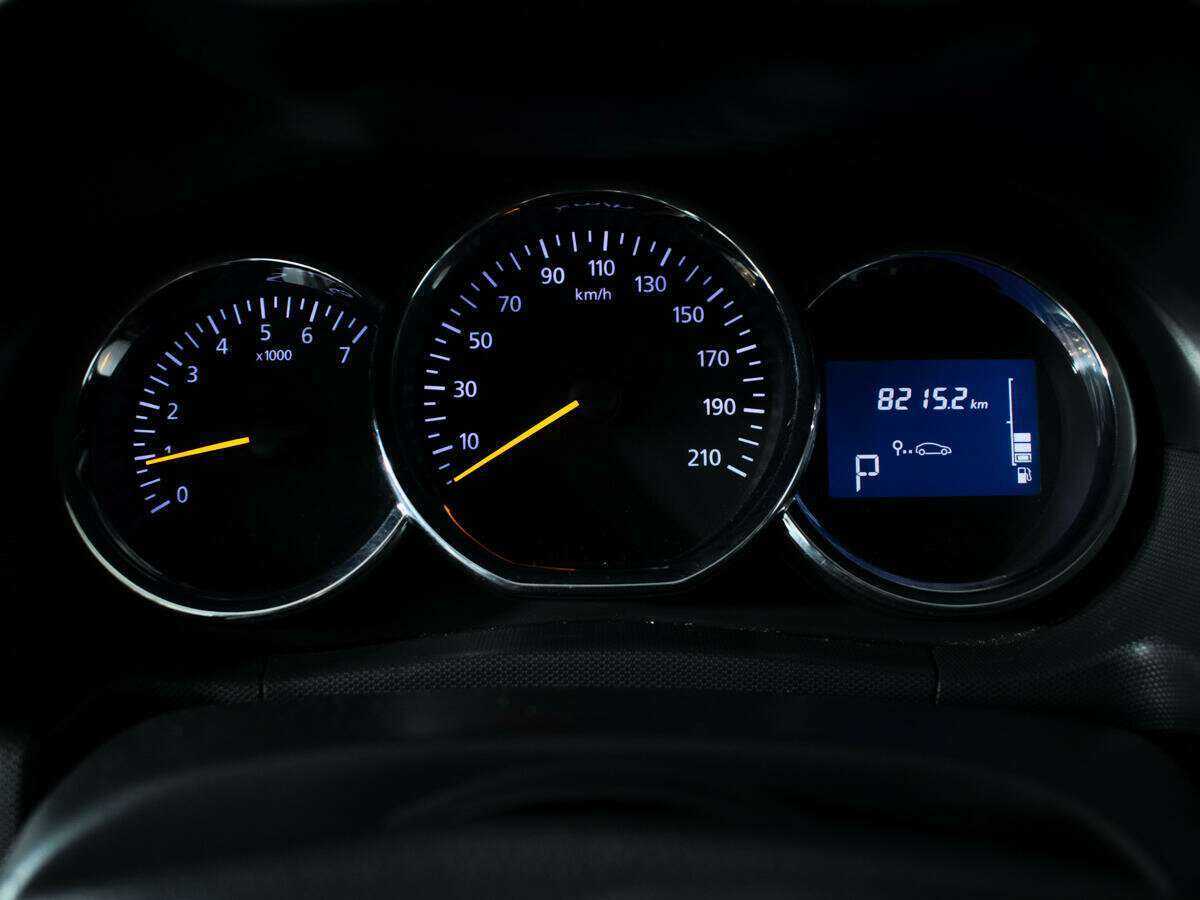 Renault Duster с пробегом — 2016 год. Фото: #10