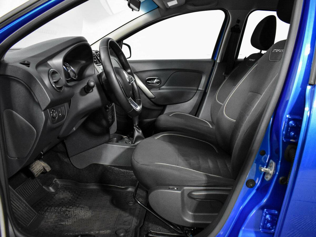 Renault Logan с пробегом — 2019 год. Фото: #9