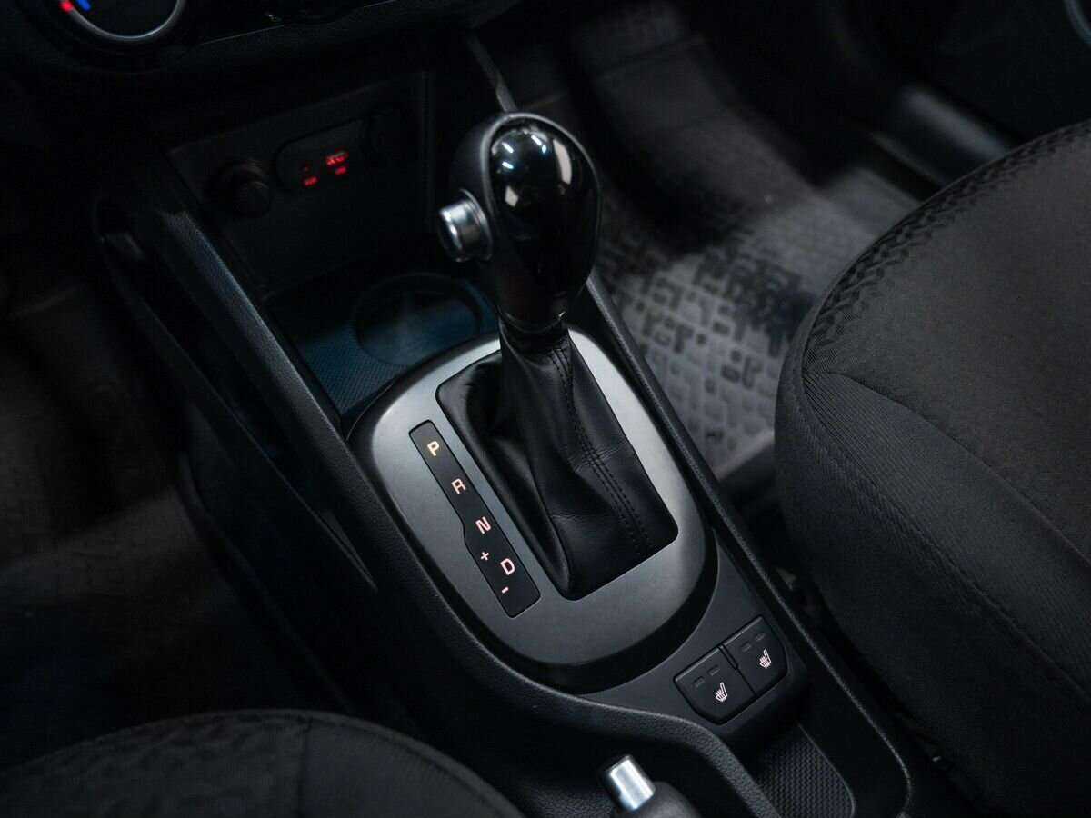 Kia Rio с пробегом — 2015 год. Фото: #22