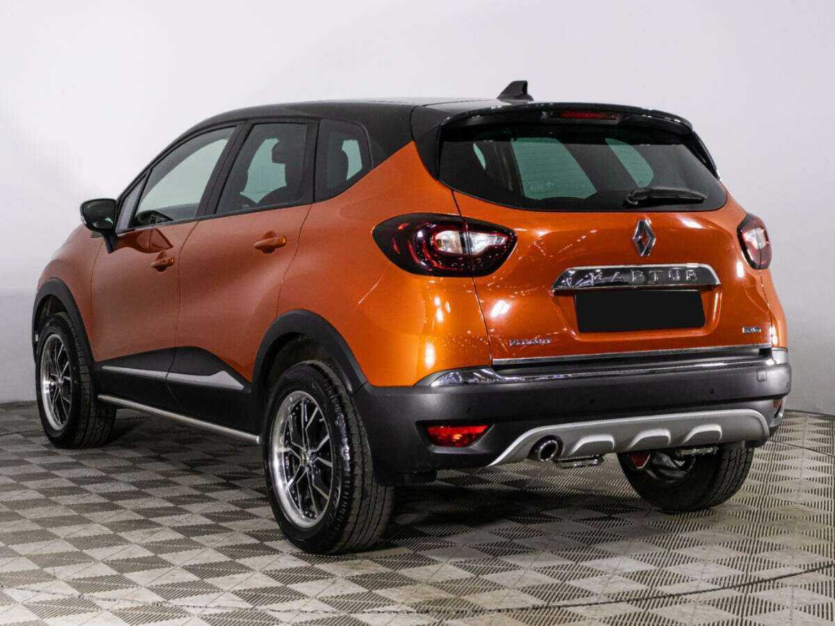 Renault Kaptur с пробегом — 2016 год. Фото: #6