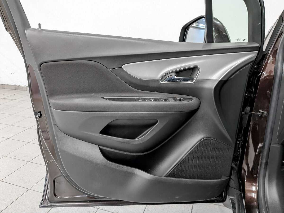 Opel Mokka с пробегом — 2014 год. Фото: #16