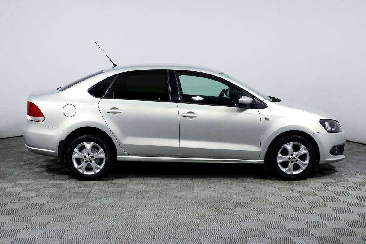 Volkswagen Polo с пробегом — 2012 год. Фото: #3