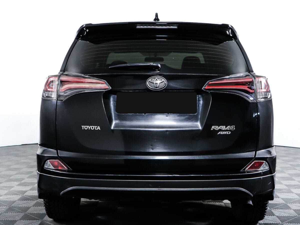 Toyota RAV4 с пробегом — 2016 год. Фото: #5