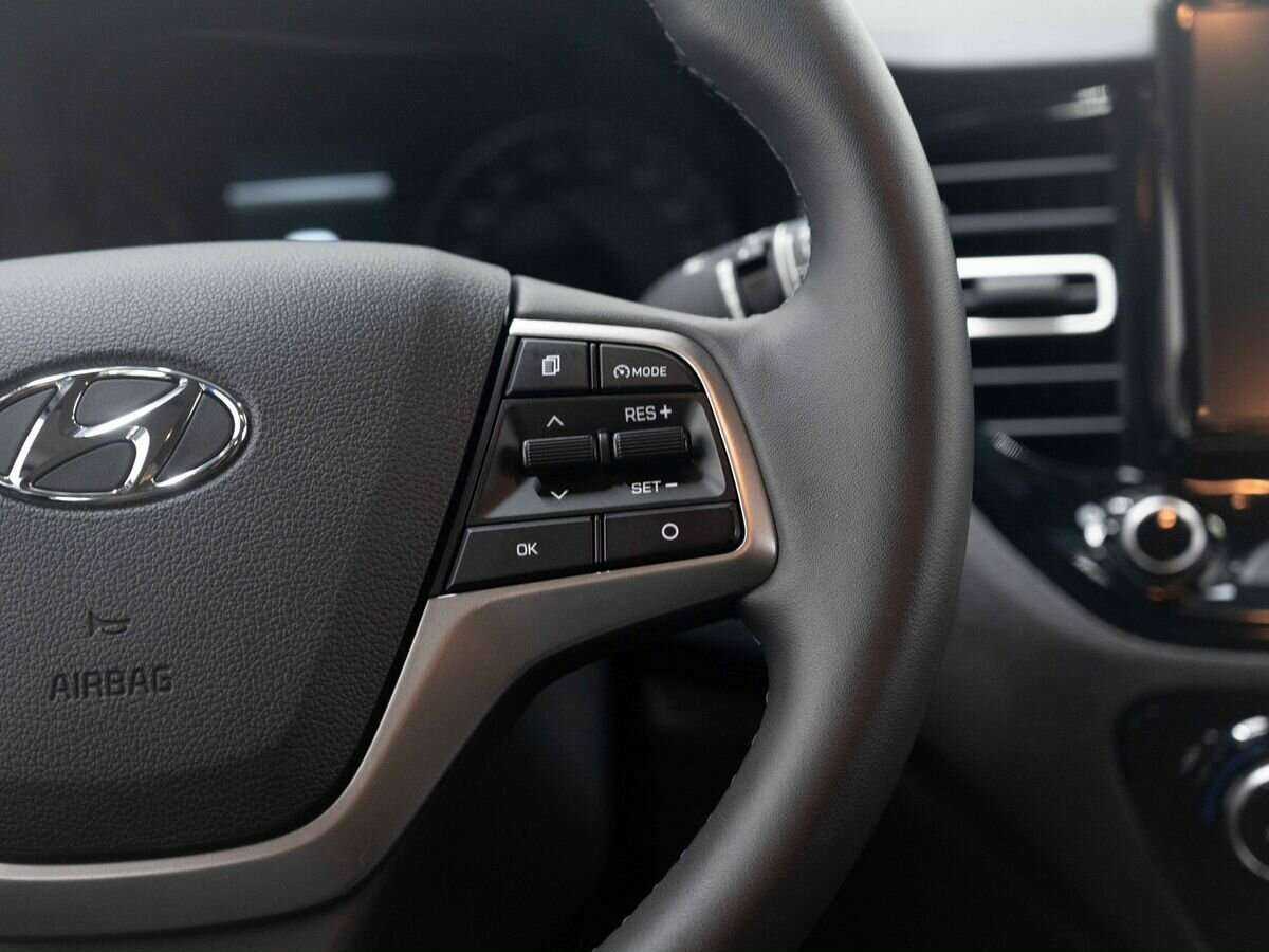 Hyundai Solaris с пробегом — 2021 год. Фото: #16