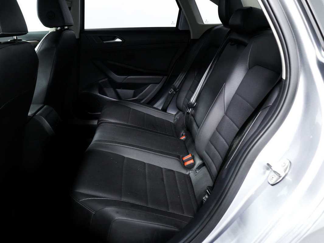 Volkswagen Jetta с пробегом — 2020 год. Фото: #11