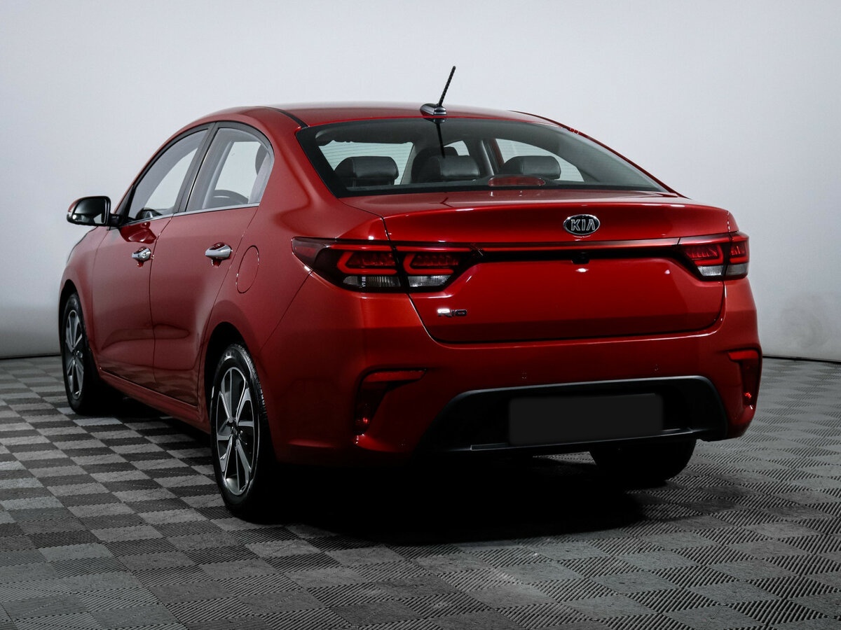 Kia Rio с пробегом — 2020 год. Фото: #5