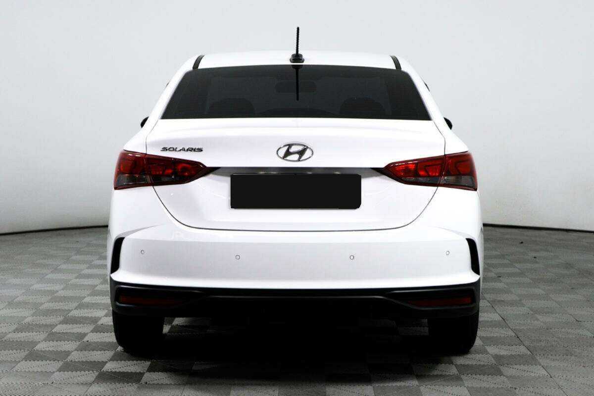 Hyundai Solaris с пробегом — 2021 год. Фото: #3