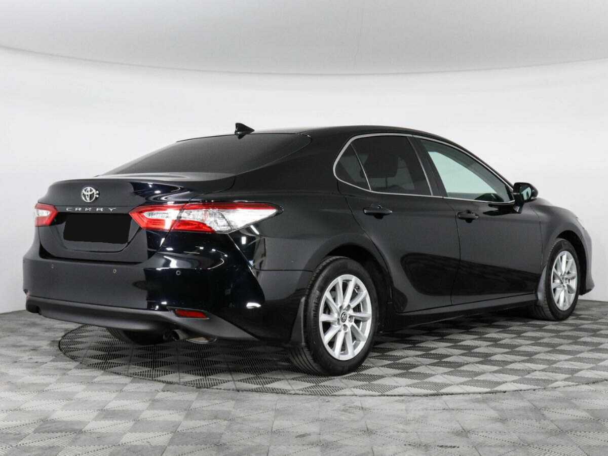 Toyota Camry с пробегом — 2021 год. Фото: #4