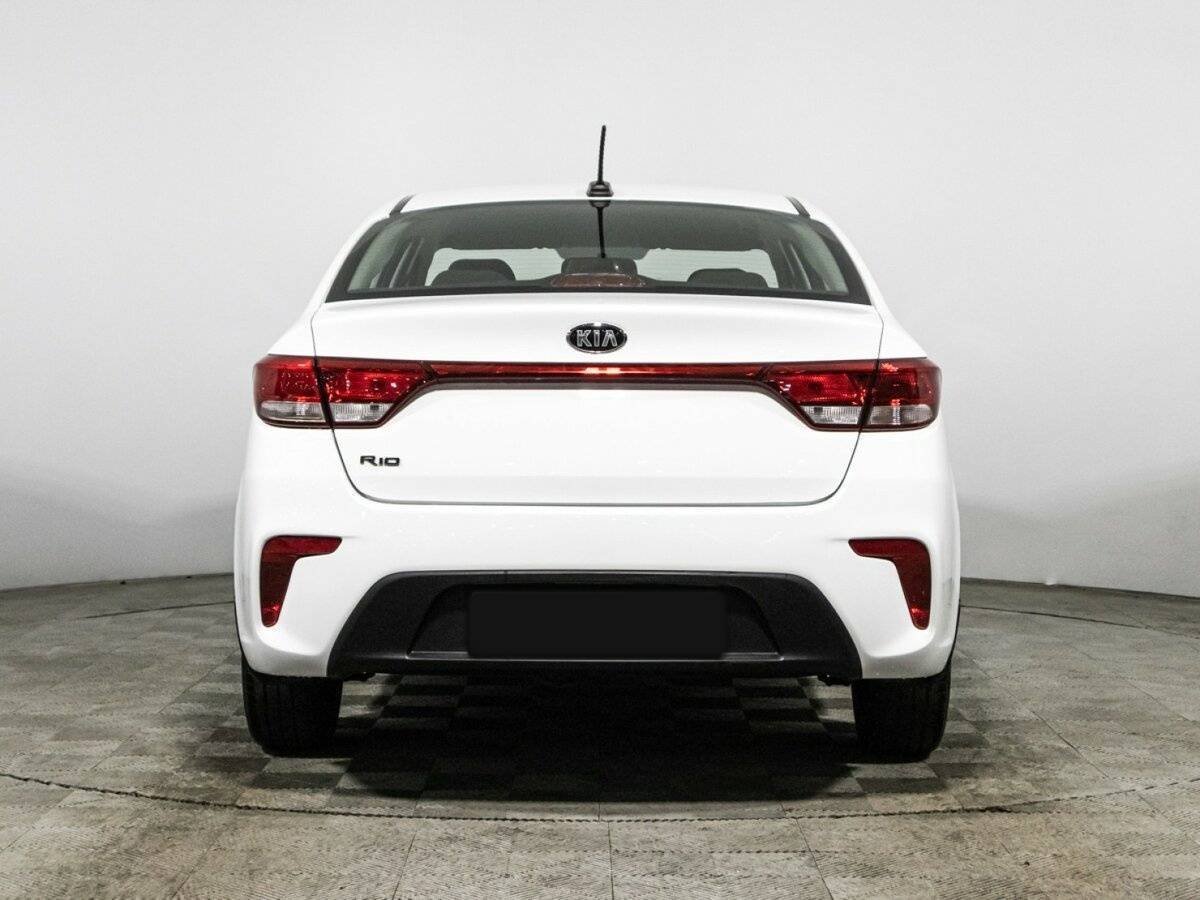 Kia Rio с пробегом — 2018 год. Фото: #5