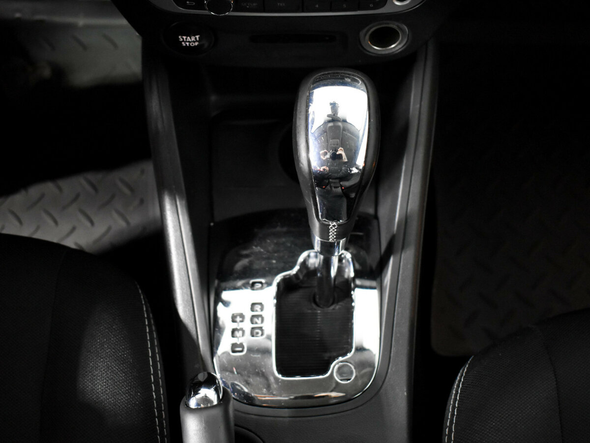 Renault Megane с пробегом — 2013 год. Фото: #9