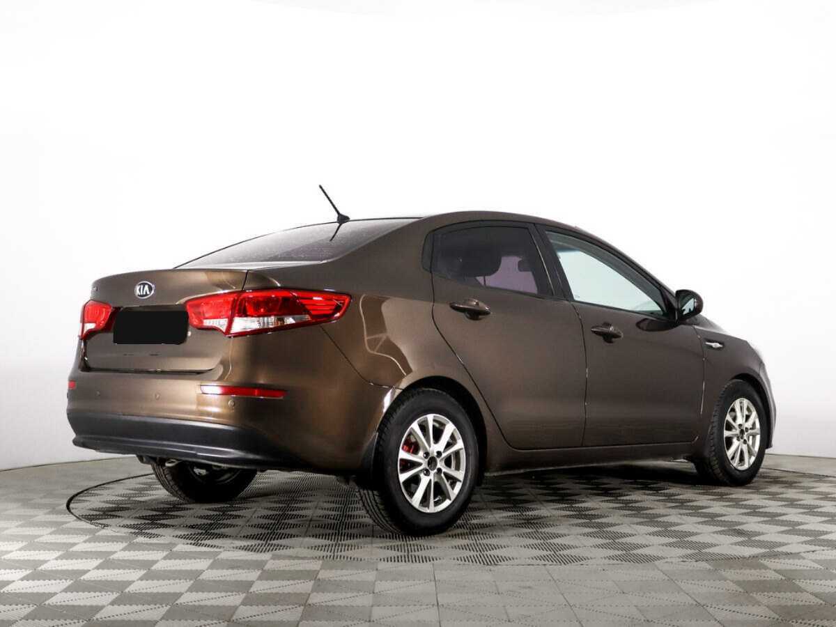 Kia Rio с пробегом — 2015 год. Фото: #3