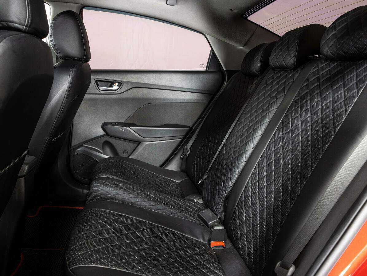 Hyundai Solaris с пробегом — 2018 год. Фото: #9