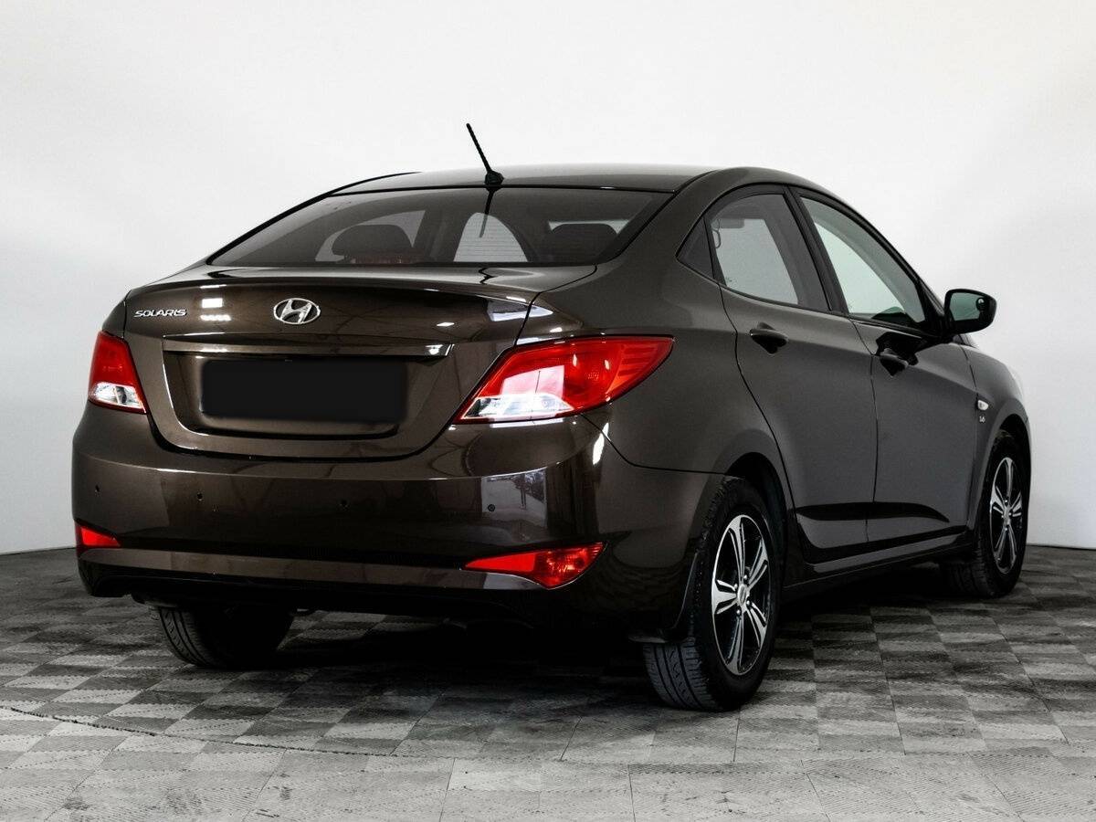 Hyundai Solaris с пробегом — 2016 год. Фото: #3