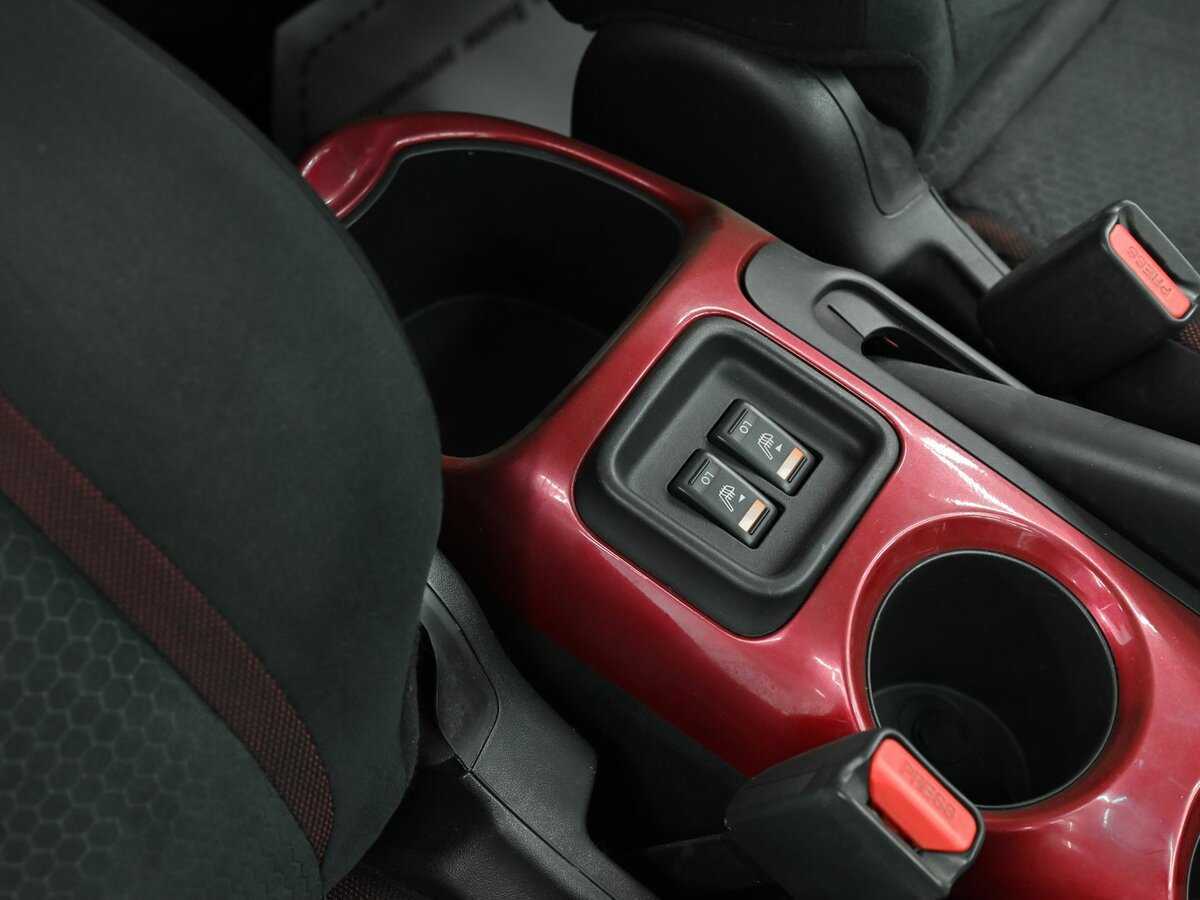 Nissan Juke с пробегом — 2012 год. Фото: #14