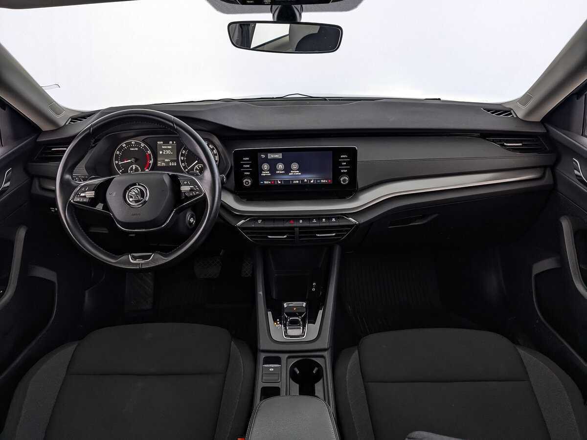 Skoda Octavia с пробегом — 2021 год. Фото: #9