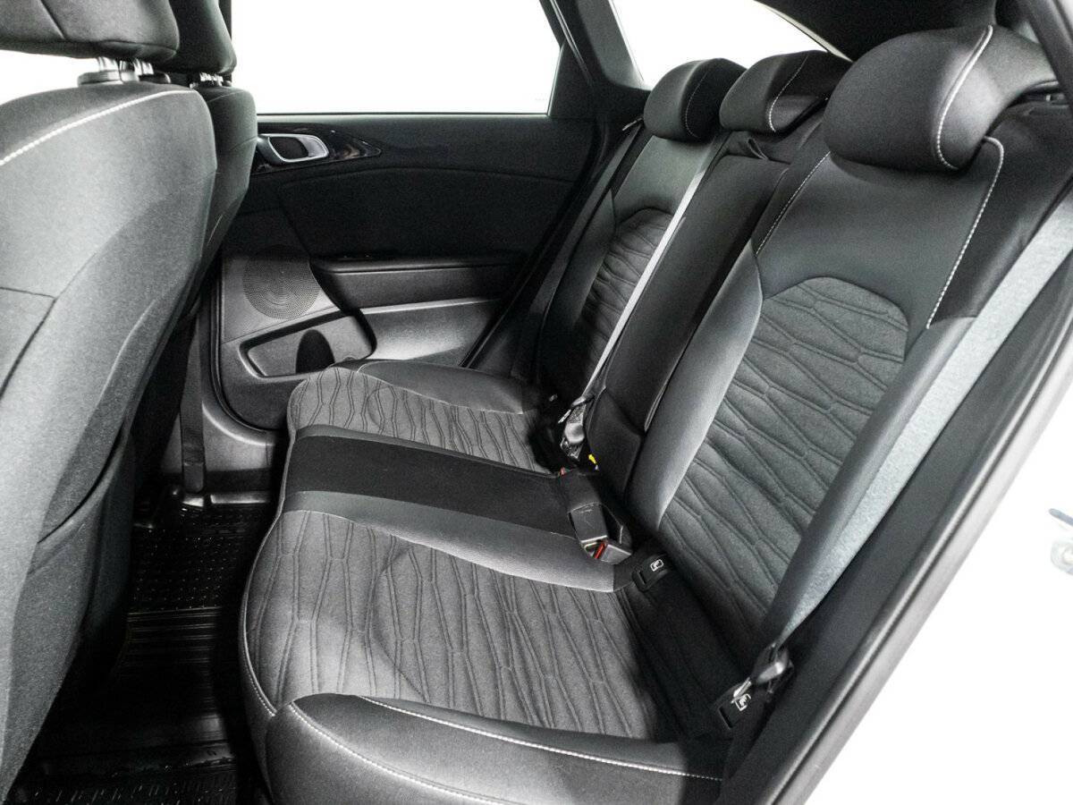 Kia Ceed с пробегом — 2021 год. Фото: #10