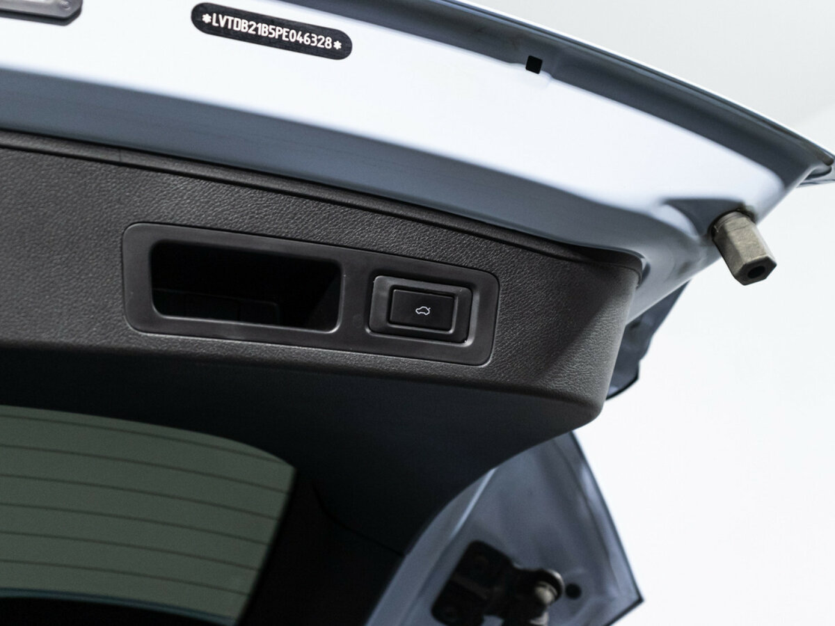 EXEED LX с пробегом — 2023 год. Фото: #20