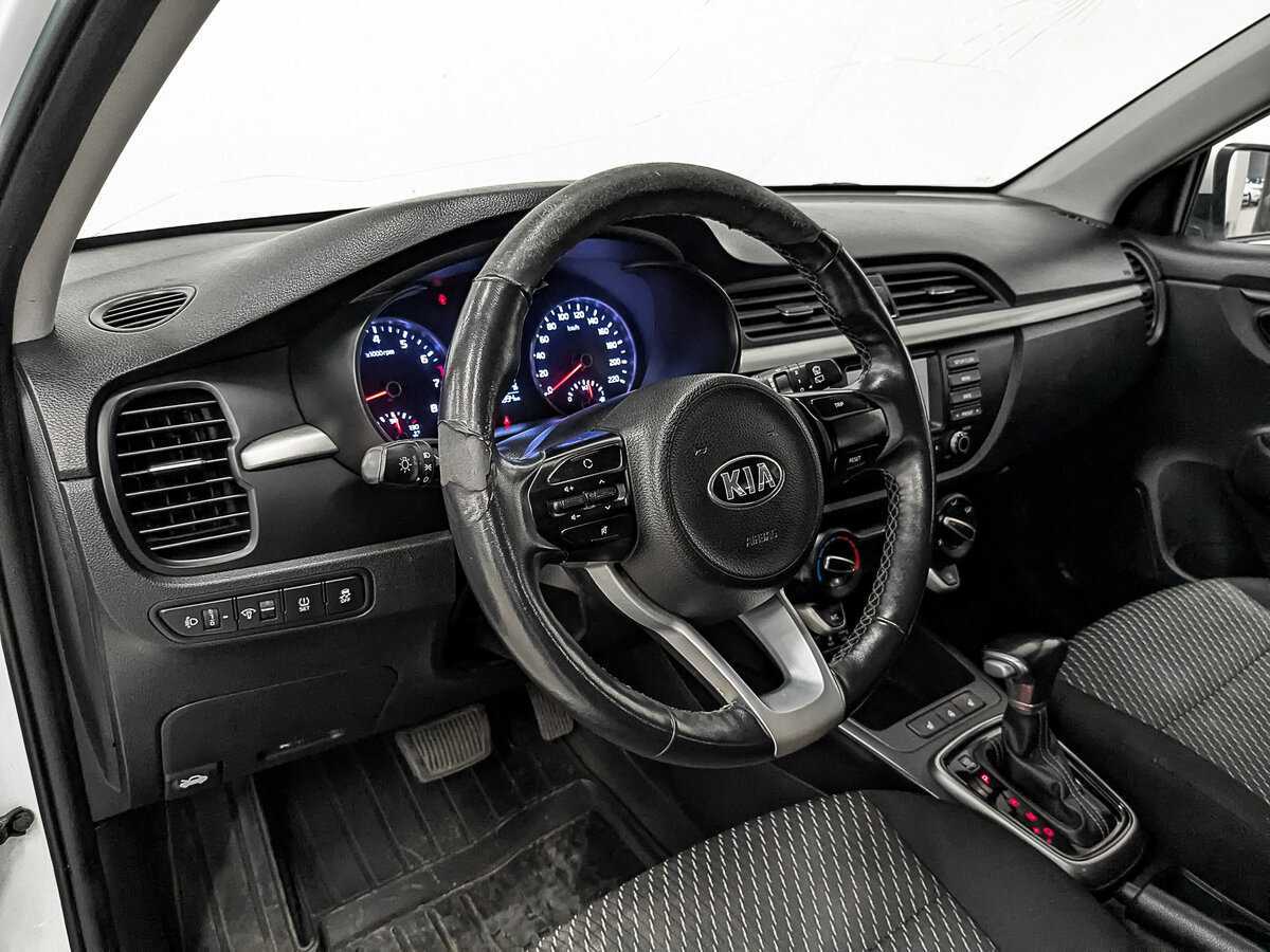 Kia Rio с пробегом — 2020 год. Фото: #13
