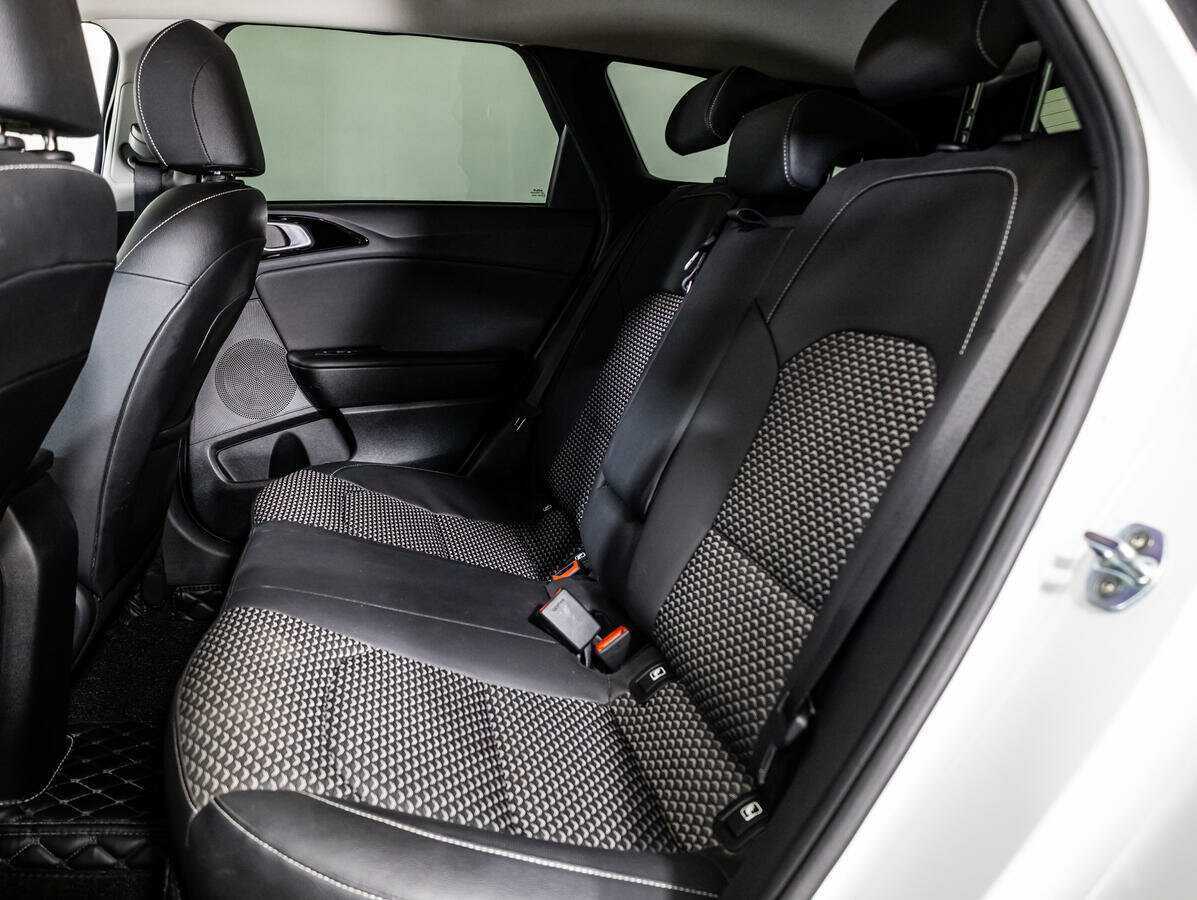 Kia Ceed с пробегом — 2021 год. Фото: #11