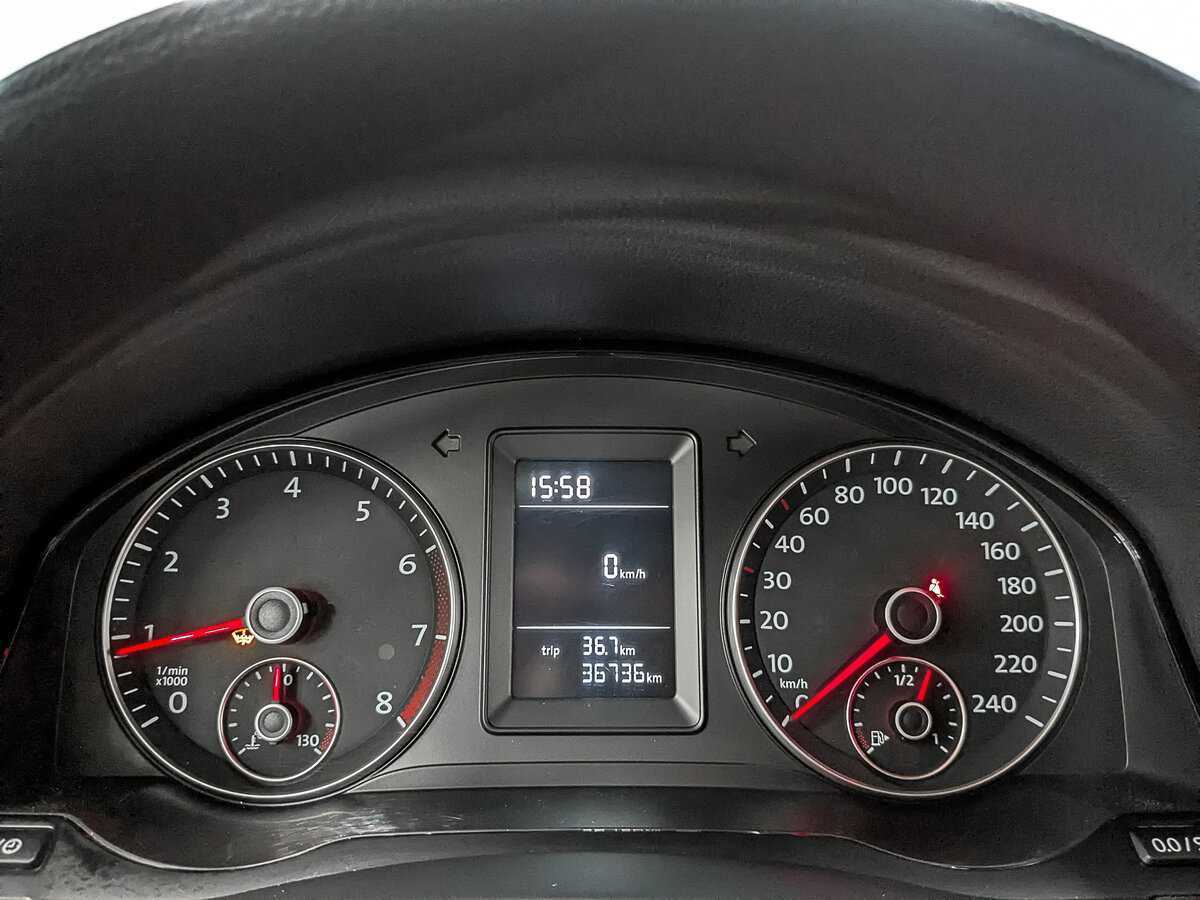 Volkswagen Golf Plus с пробегом — 2012 год. Фото: #15