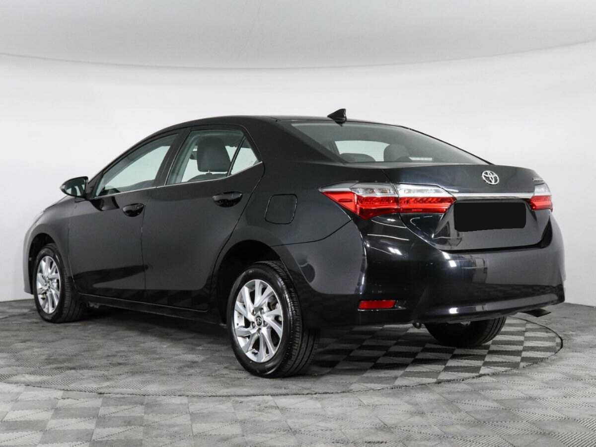 Toyota Corolla с пробегом — 2017 год. Фото: #6