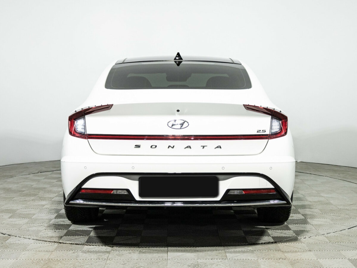Hyundai Sonata с пробегом — 2021 год. Фото: #5