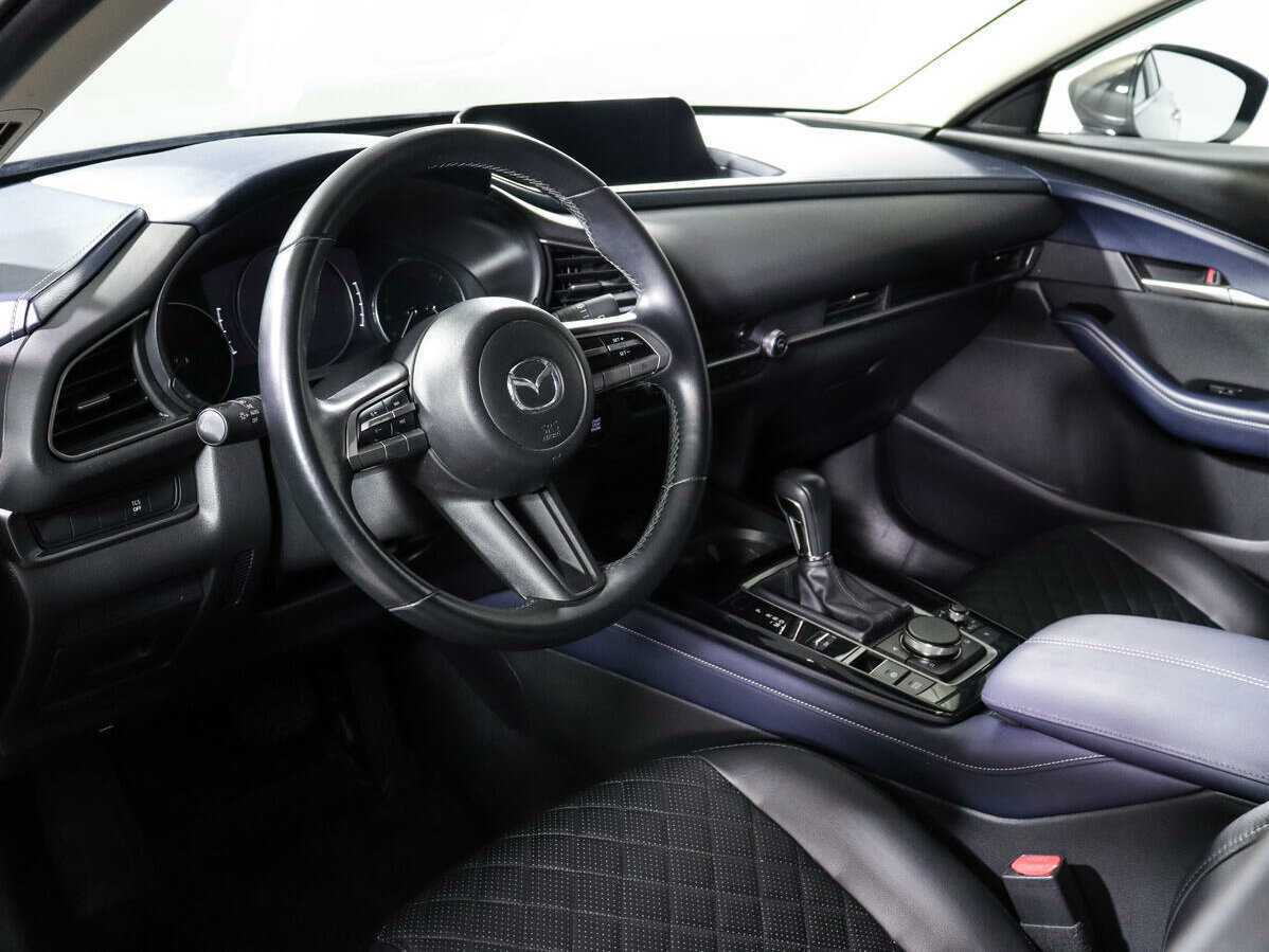 Mazda CX-30 с пробегом — 2021 год. Фото: #11