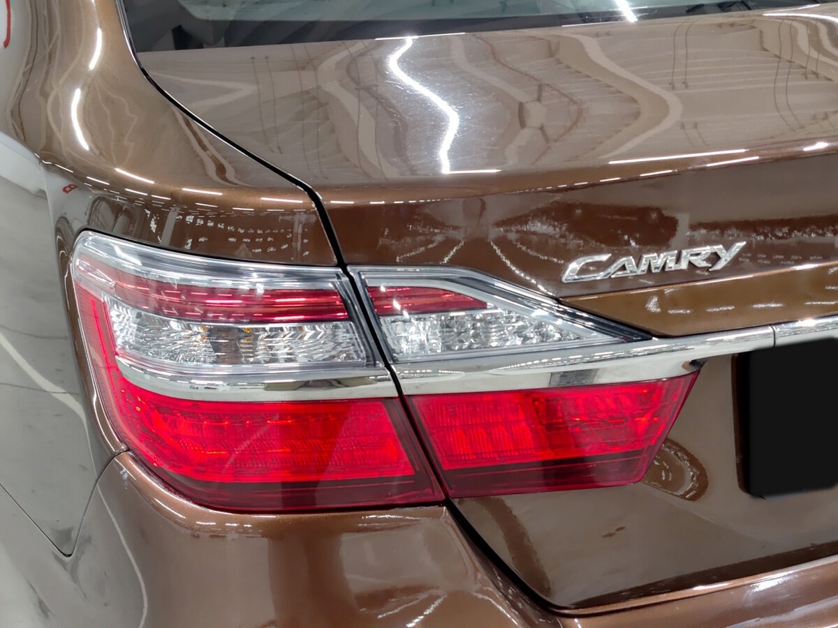 Toyota Camry с пробегом — 2017 год. Фото: #8