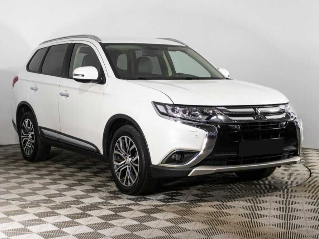 Mitsubishi Outlander с пробегом — 2018 год. Фото: #2