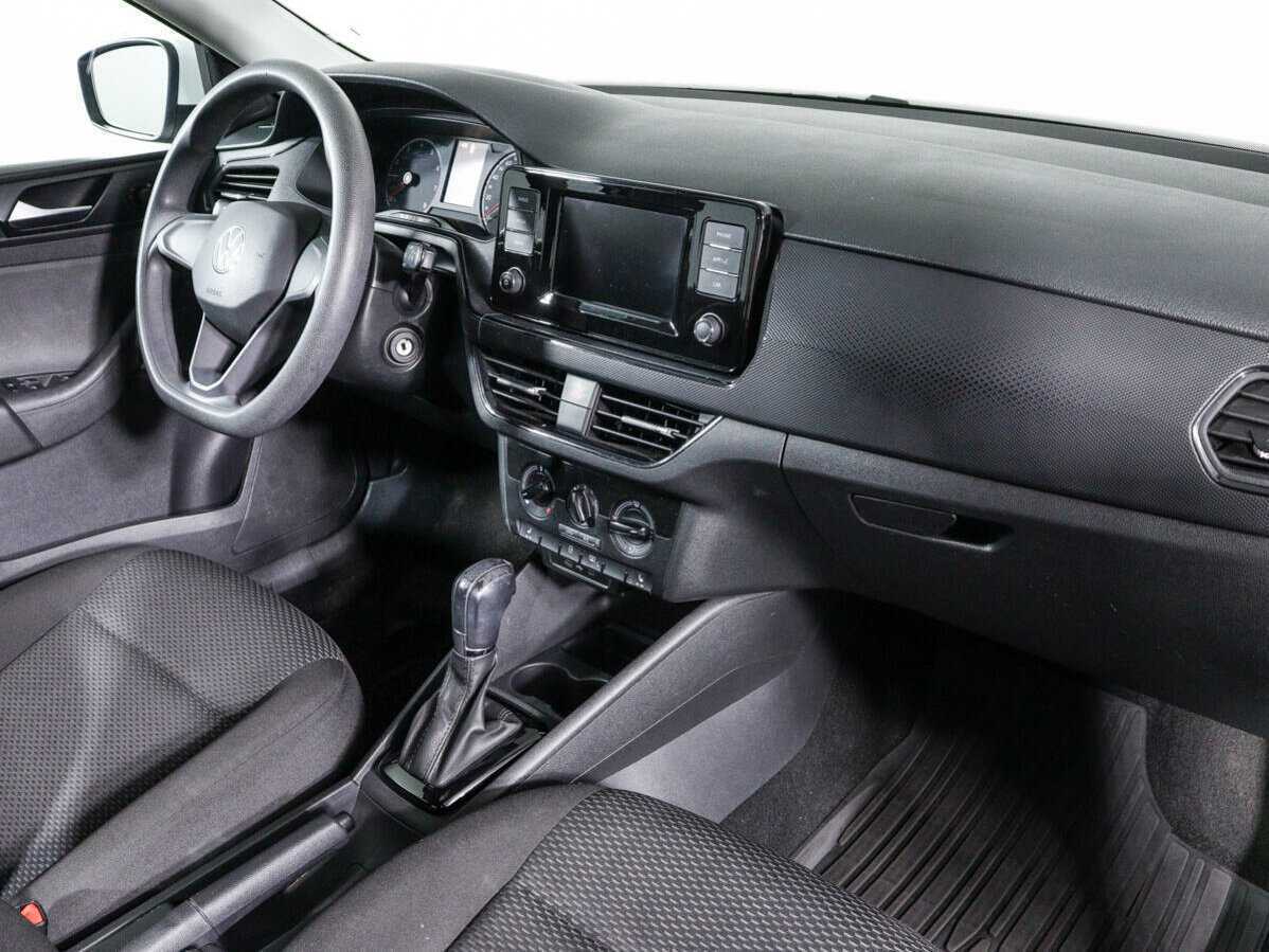 Volkswagen Polo с пробегом — 2020 год. Фото: #8